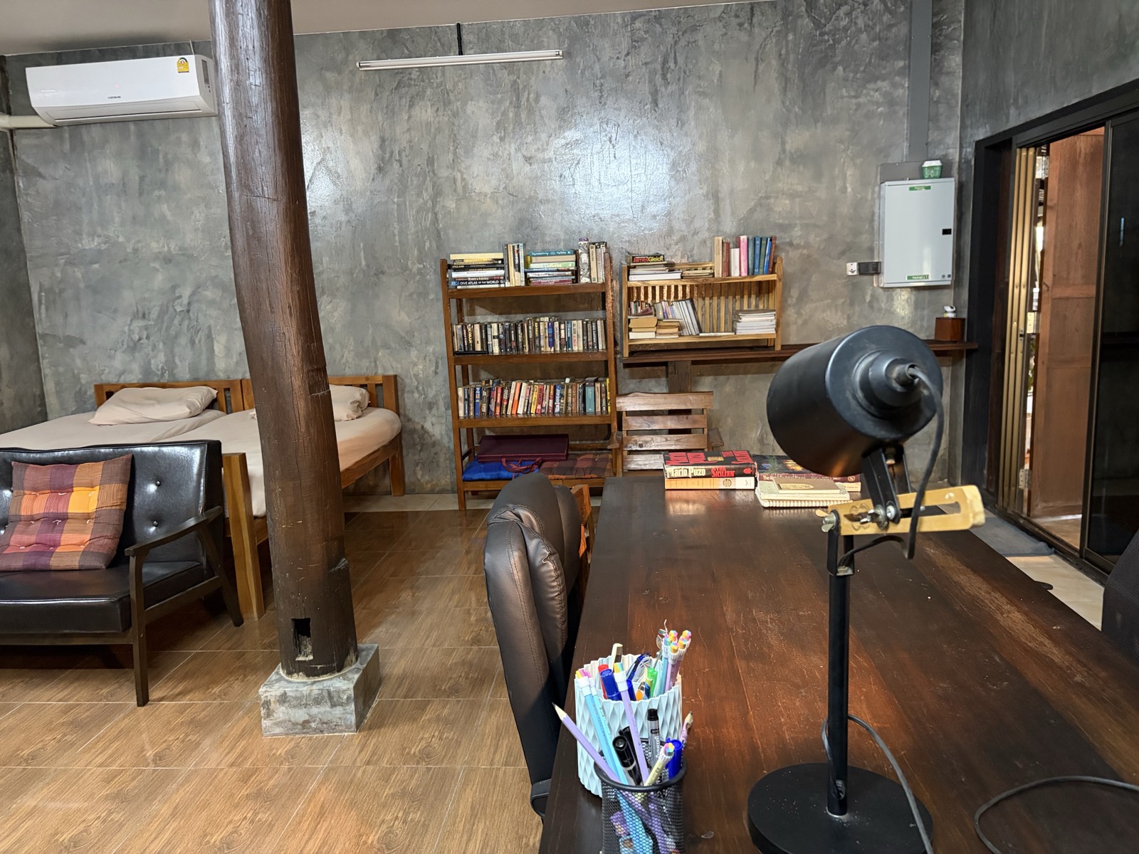 Sabannga workspace angle